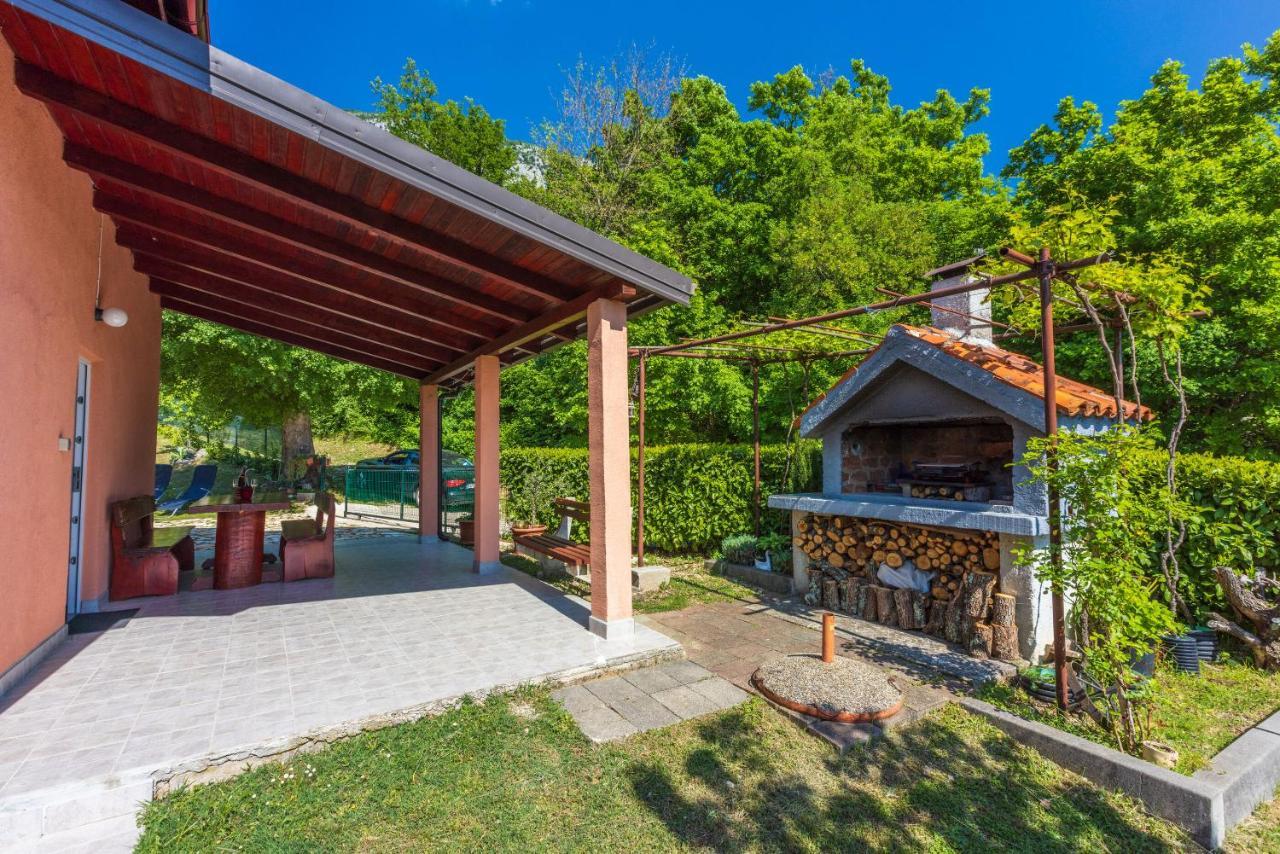 Villa House Nado Pulgarija Cepic Exterior foto